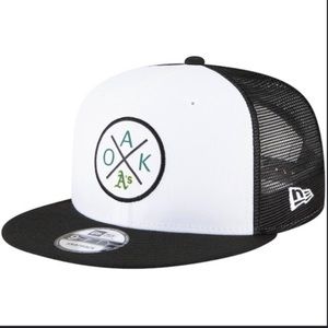 New Era 9FIFTY Oakland A’s SnapBack Trucker Hat